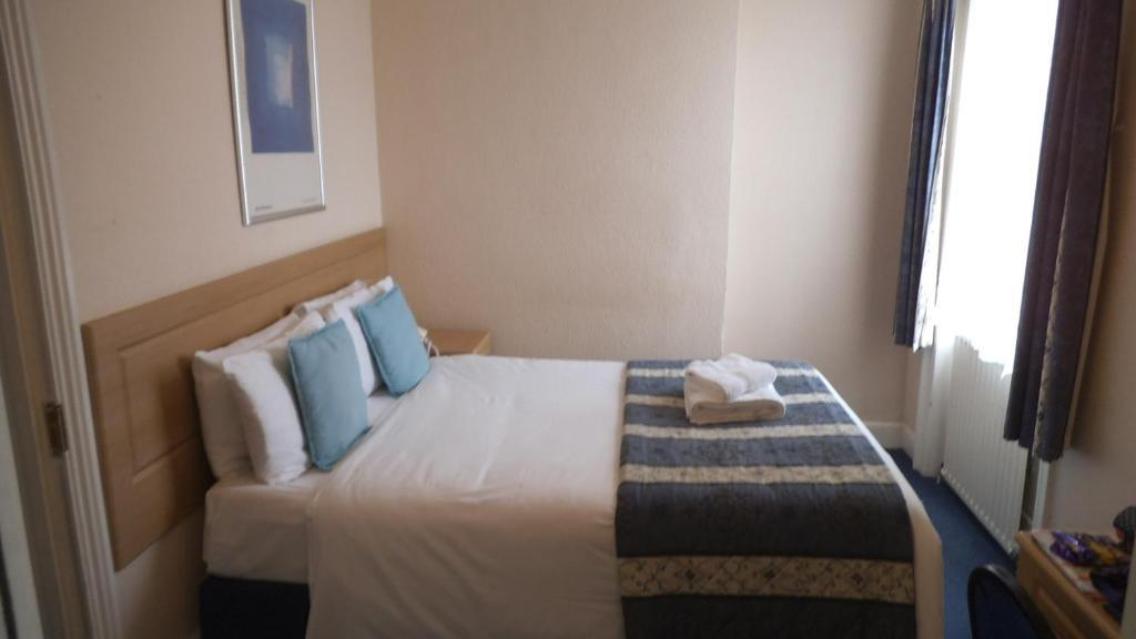 Belle Vue House Hotel Reading Pokoj fotografie